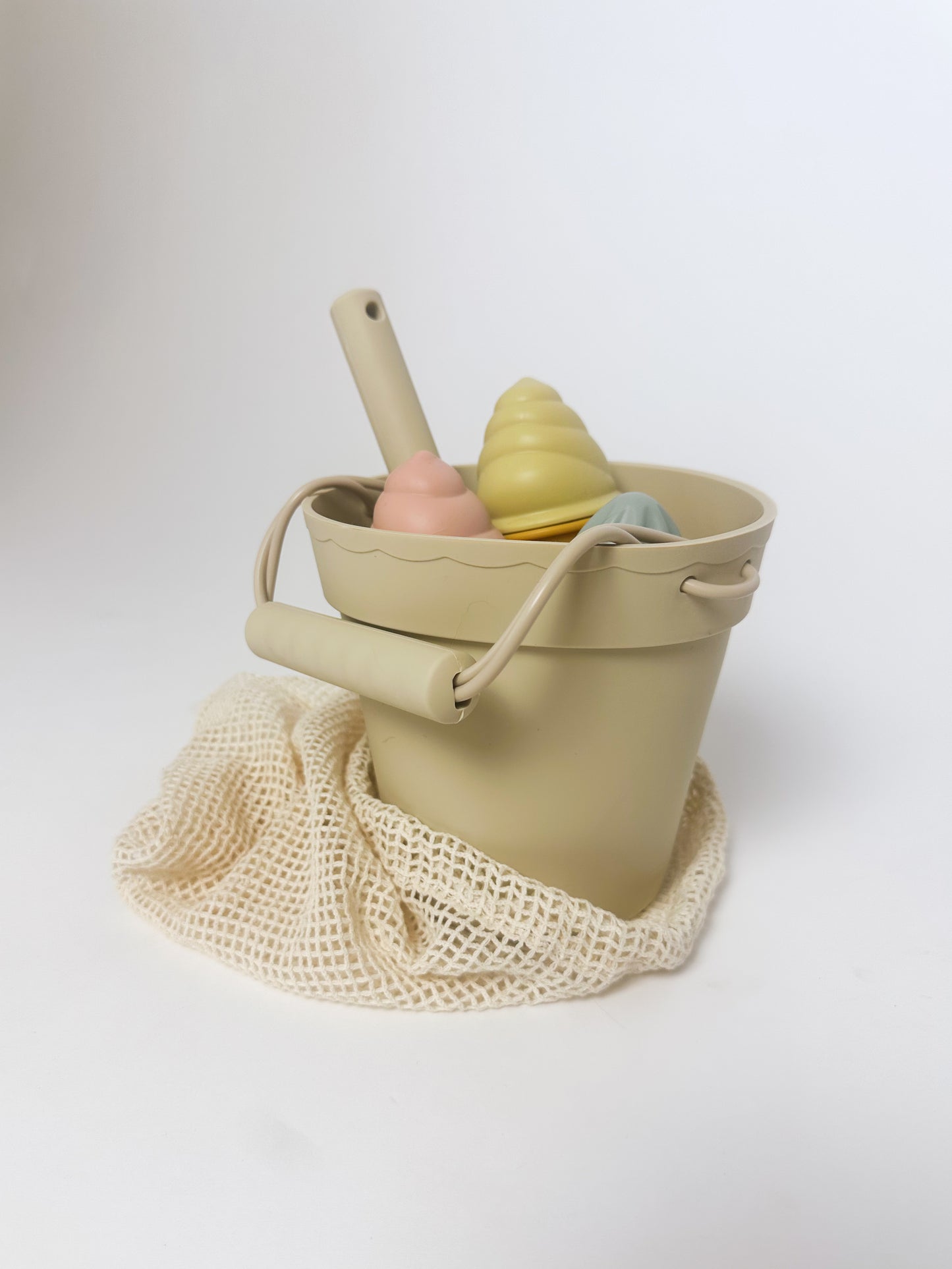 Beach Treat Bucket Set