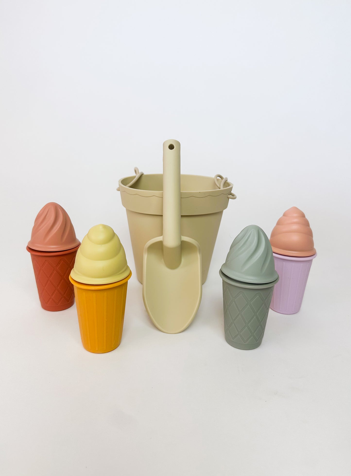 Beach Treat Bucket Set