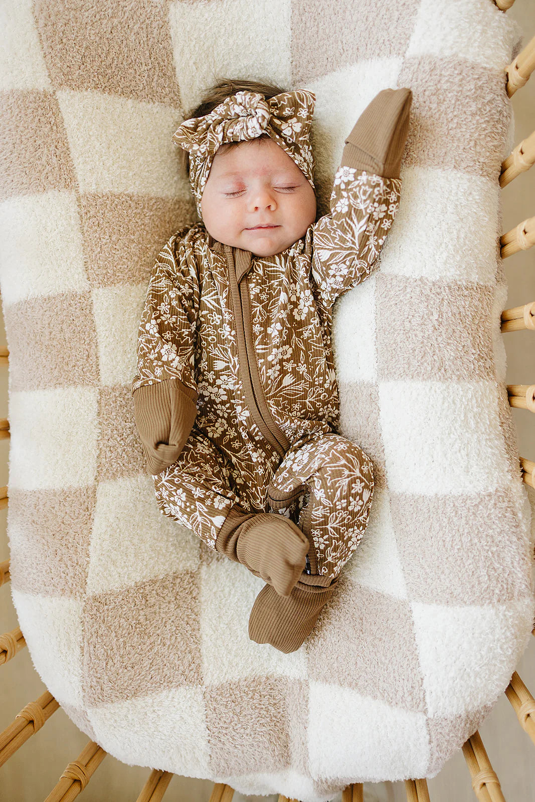 Brown Floral Ribbed Bamboo Zipper