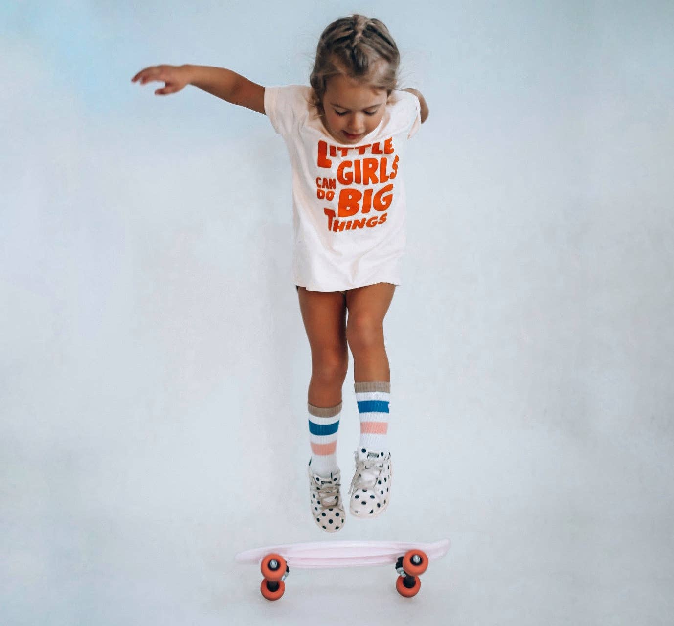 LITTLE GIRLS CANDO BIG THINGS in vivid orange | Kids Tee
