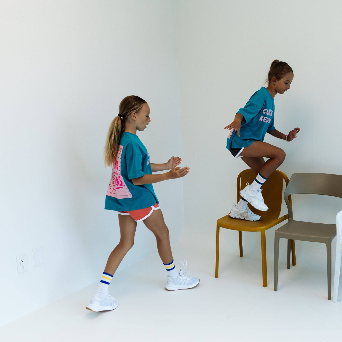 COOL KIDS READ BOOKS | TEAL + PINK| OVERSIZED KIDS TEE