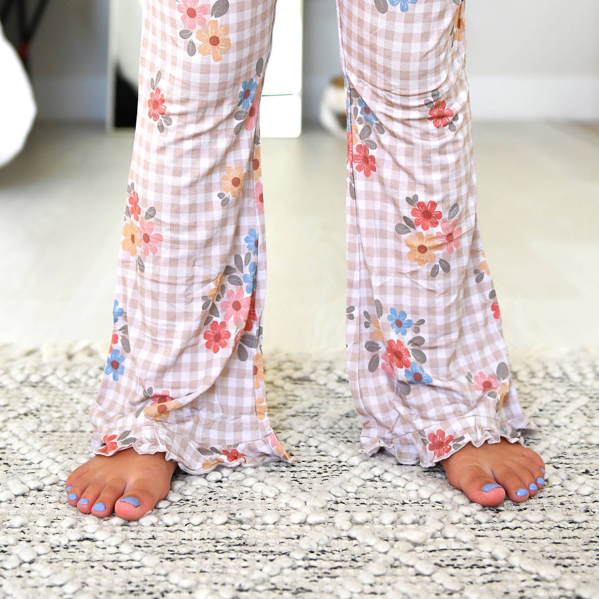 Callie RUFFLE LOUNGE SET
