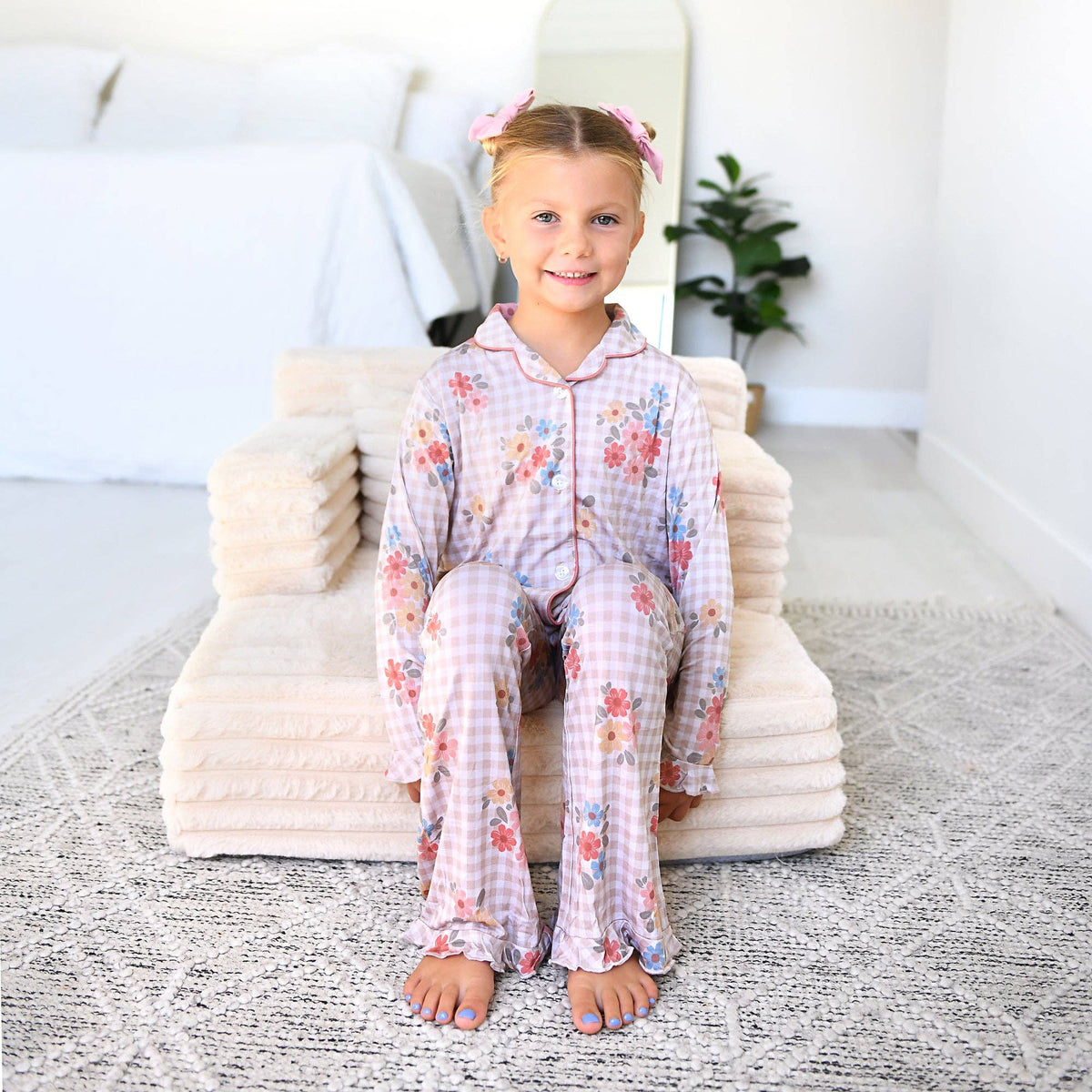 Callie RUFFLE LOUNGE SET