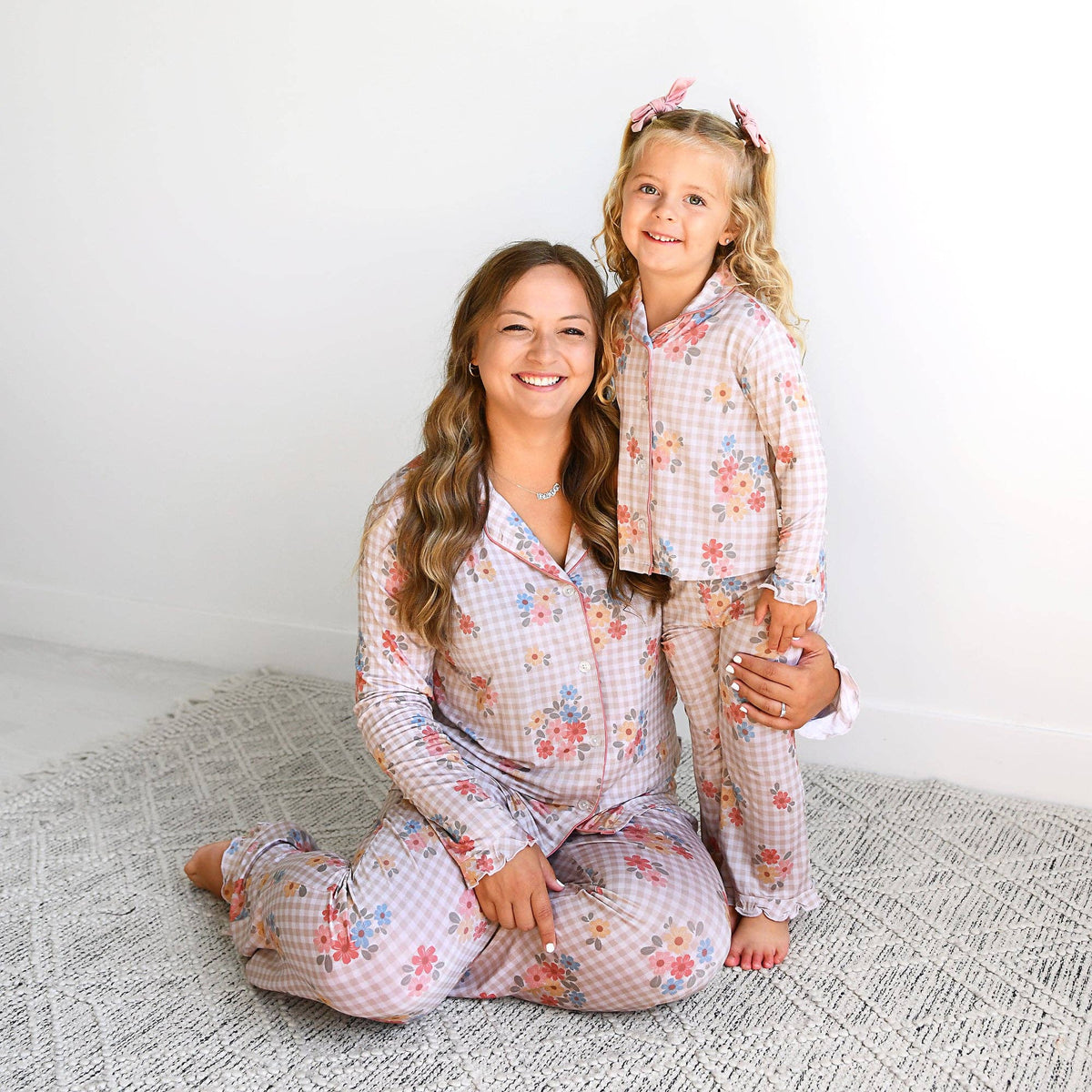 Callie RUFFLE LOUNGE SET